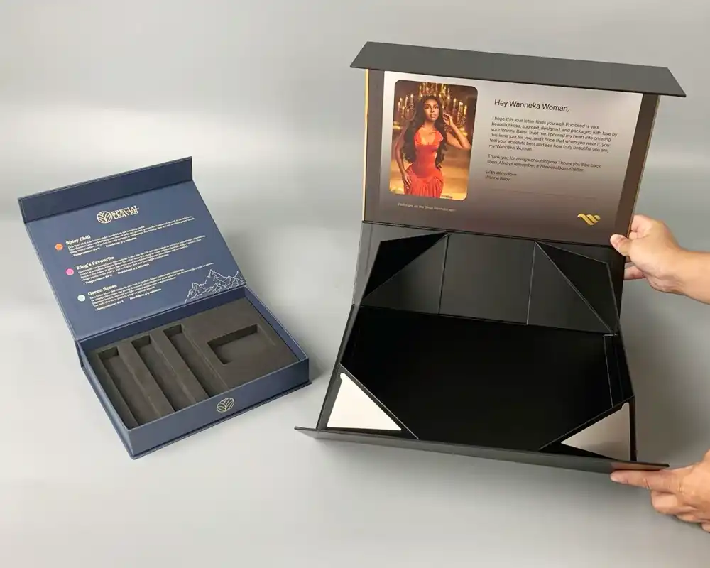 Collapsible and non-collapsible magnetic rigid boxes in blue and black.