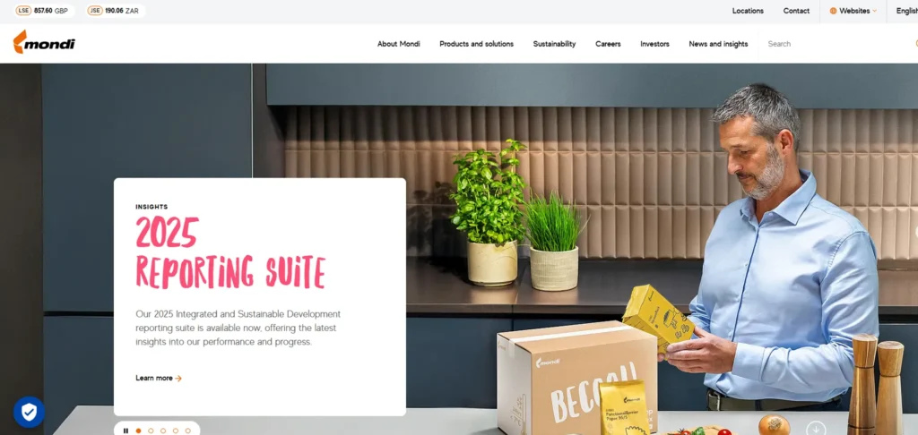 Mondi homepage featuring packaging insights and a man holding a boxed product.